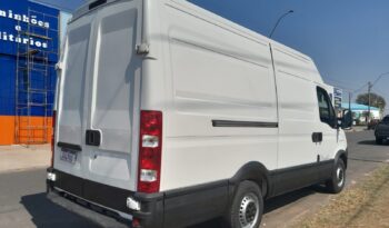 Iveco Daily City 30S13 Furgão – (2019) || COMPLETA || completo