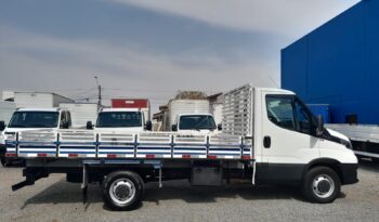 Iveco Daily 35.150 – (2022) HDCS || Carroceria de Madeira completo