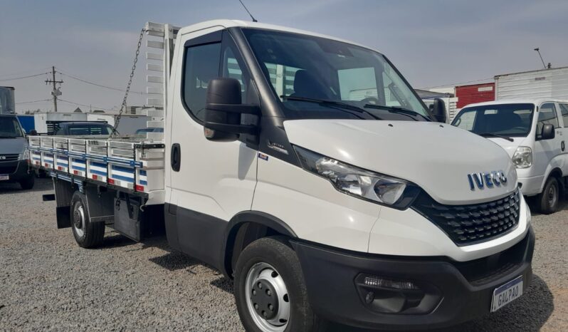 Iveco Daily 35.150 – (2022) HDCS || Carroceria de Madeira completo