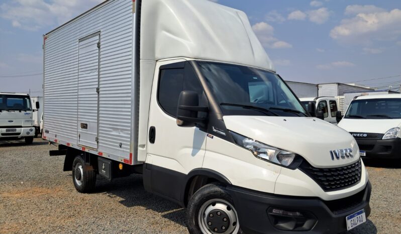 Iveco Daily 35-150 HDCS – (2022) || Baú Carga Seca completo