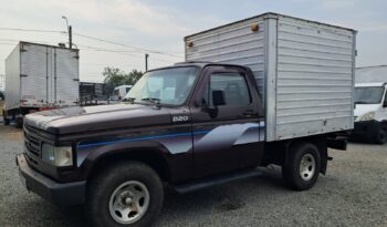 GM – Chevrolet D20 (1994) Custom – Baú Carga Seca completo