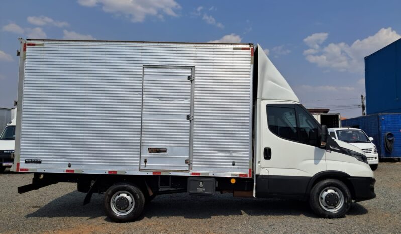 Iveco Daily 35-150 HDCS – (2022) || Baú Carga Seca completo