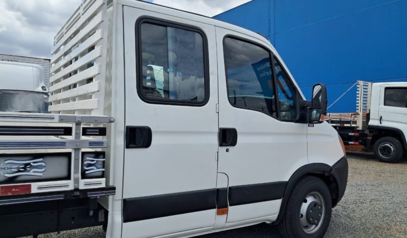 Iveco Daily 35S14 HDCD C.Dupla/07 Lugares – (2013) || CARROCERIA ZERAA!! completo