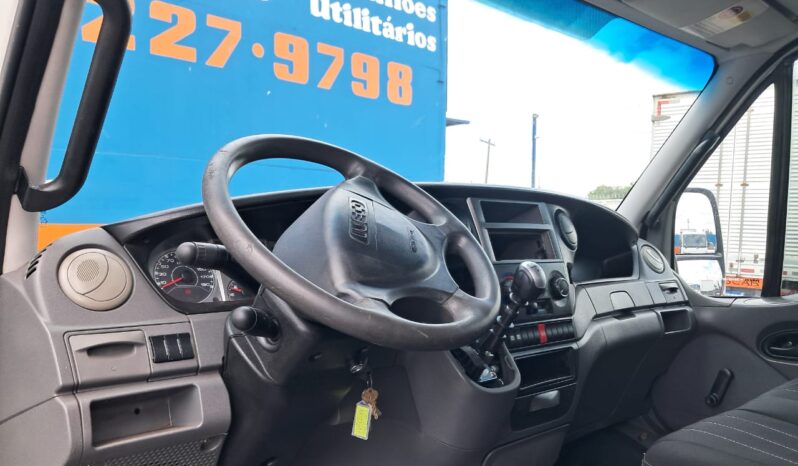 Iveco Daily 35S14 HDCD C.Dupla/07 Lugares – (2013) || CARROCERIA ZERAA!! completo