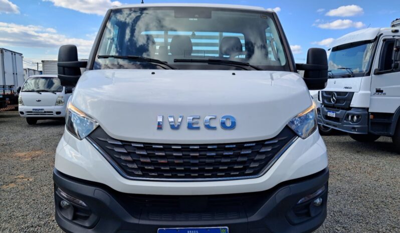 Iveco Daily 35.150 – (2022) HDCS || Carroceria de Madeira completo