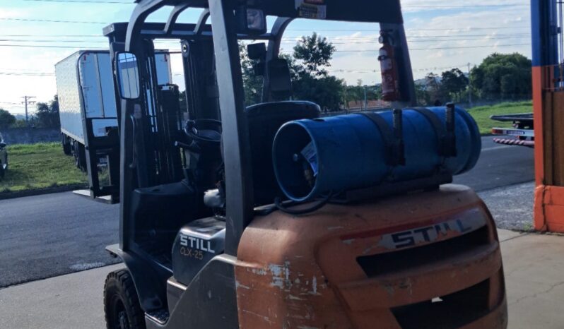Empilhadeira CLX-25 – (2014) completo