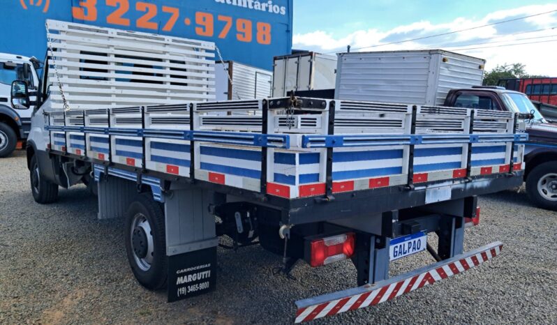 Iveco Daily 35.150 – (2022) HDCS || Carroceria de Madeira completo