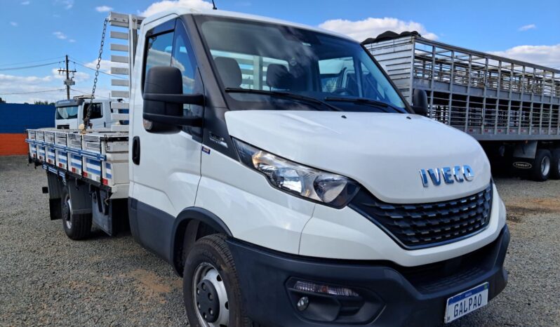 Iveco Daily 35.150 – (2022) HDCS || Carroceria de Madeira completo