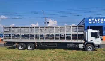 MB Atego 2426 6X2 GAIOLA SUÍNA – (2014) completo