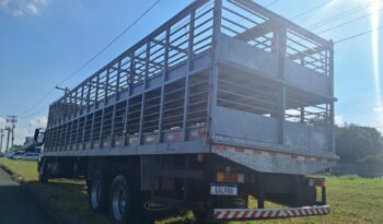 MB Atego 2426 6X2 GAIOLA SUÍNA – (2014) completo