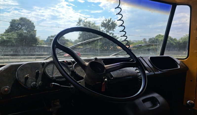 MB 608D Carroceria 4X2 – (1980) completo