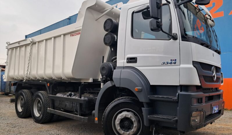 MB AXOR 3344 6X4 CAÇAMBA 16 M³ – (2018) completo