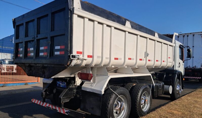 VW 24.280 CRM 6X2 – Basculante – (2012) completo