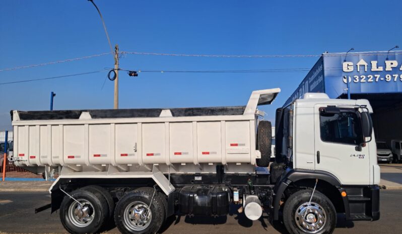 VW 24.280 CRM 6X2 – Basculante – (2012) completo