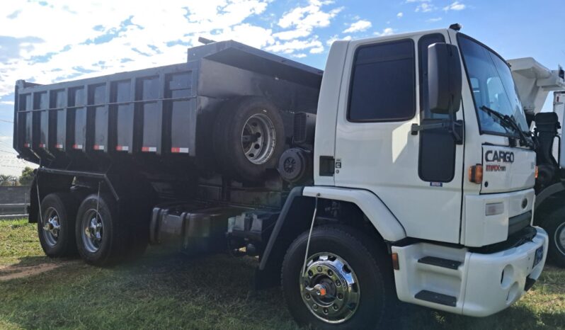 FORD CARGO 4532 6X2 CAÇAMBA 10 M³ – (2010) completo