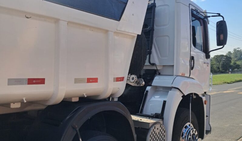 VW 24.320 CRM 8X2 Caçamba 15 M³ – (2012) completo