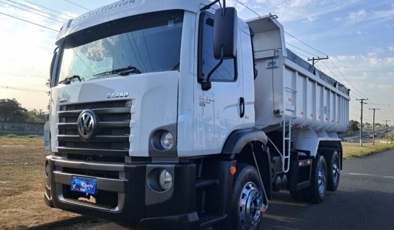 VW 24.280 CRM 6X2 – Basculante – (2012) completo