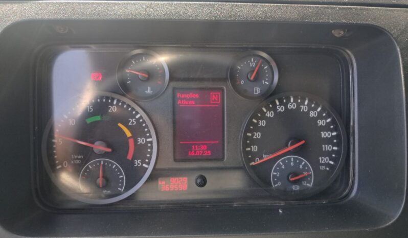 VW 24.260 CRM 6X2 – Baú Sider – (2023) completo