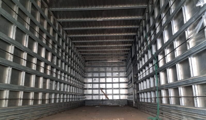 VW 24.280 6X2 CRM Prime Baú Carga Seca – (2021) completo