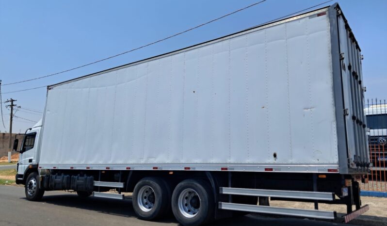 MB ATEGO 2426 6X2 Baú Carga Seca – (2019) completo