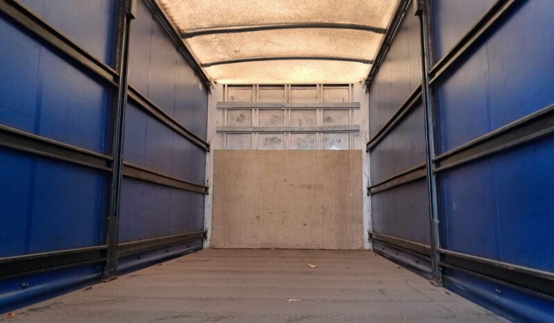 VW 11.180 PRIME 4X2 Baú Sider – (2022) completo