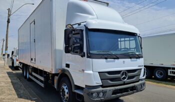 MB ATEGO 2426 6X2 Baú Carga Seca – (2019) completo