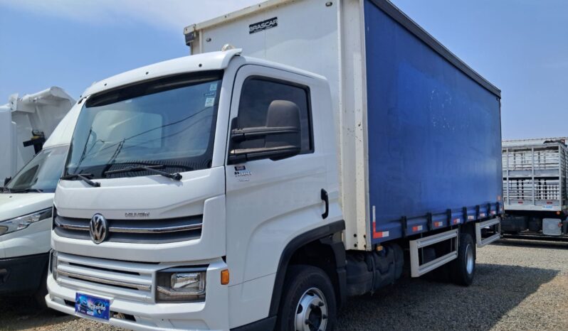 VW 11.180 PRIME 4X2 Baú Sider – (2022) completo