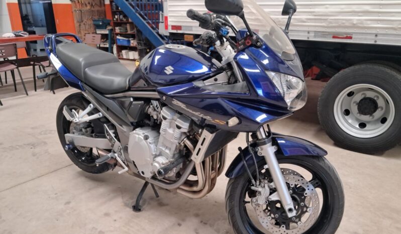 Suzuki Bandit 650S – (2010) completo