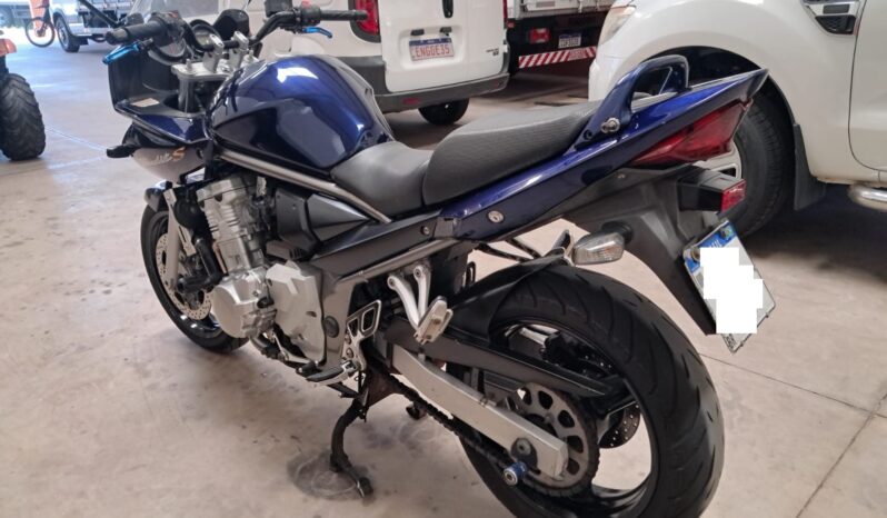 Suzuki Bandit 650S – (2010) completo