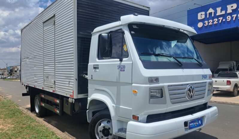 VW 7.110 Baú Carga Seca/Plataforma – (2004) completo