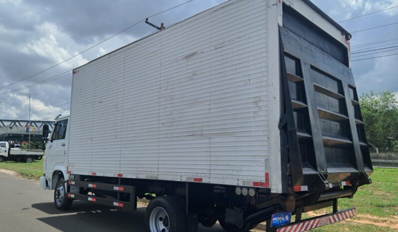 VW 7.110 Baú Carga Seca/Plataforma – (2004) completo