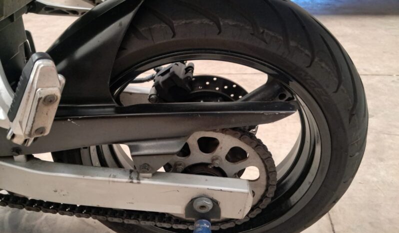 Suzuki Bandit 650S – (2010) completo