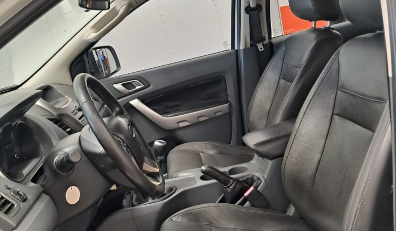 Ford Ranger XLT 4X2 CD 2.5 Flex – (2015) completo