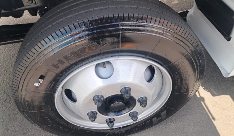 VW 7.110 Baú Carga Seca/Plataforma – (2004) completo