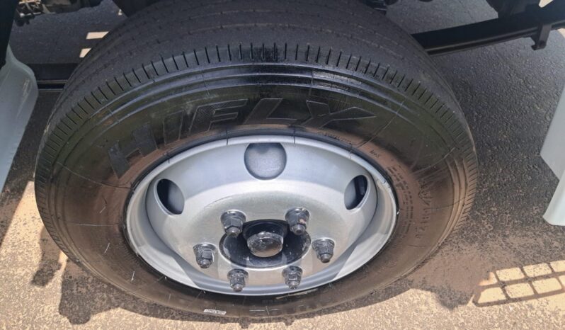 VW 7.110 Baú Carga Seca/Plataforma – (2004) completo