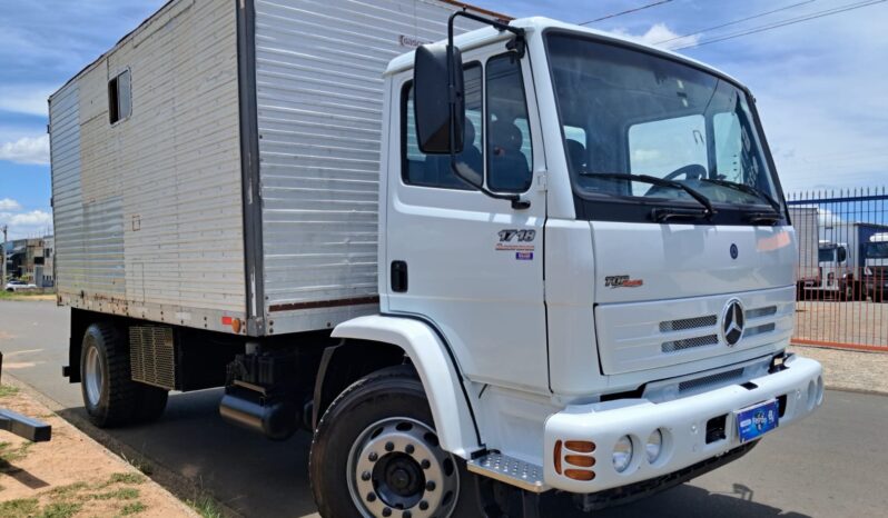 MB 1718 Toco 4X2 “BAÚ OFICINA” – (2011) completo