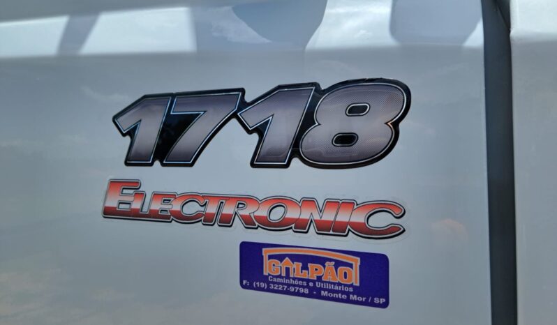 MB 1718 Toco 4X2 “BAÚ OFICINA” – (2011) completo