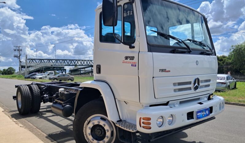 M.Benz 1718 Top Brike 4X2 TOCO CHASSIS – (2011) completo