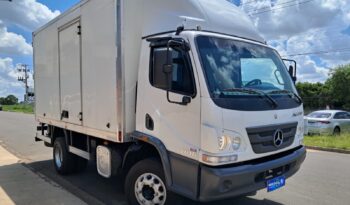 MB Accelo 1016 4X2 CE Baú Carga Seca VUC – (2018) completo