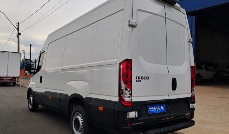 IVECO Daily 30-130 Gran Furgone 4X2 – (2022) completo