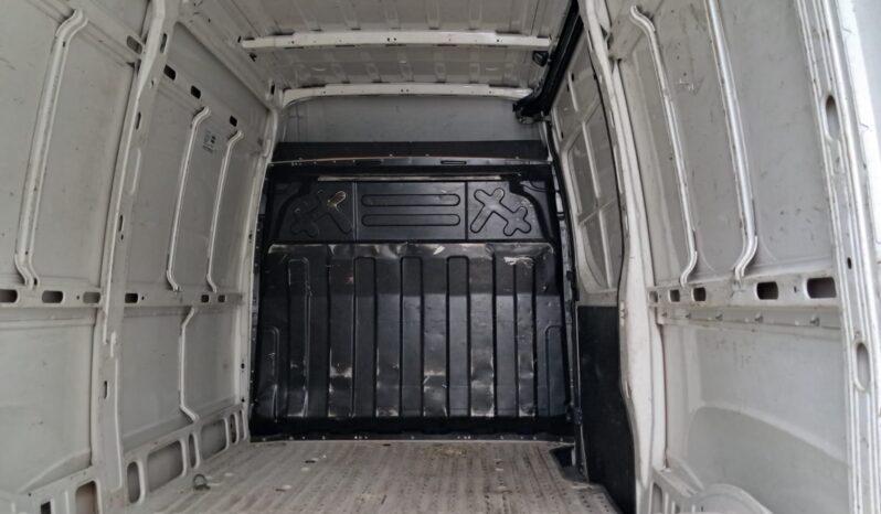 IVECO Daily 30-130 Gran Furgone 4X2 – (2022) completo