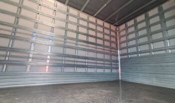 MB Atego 2430 6X2 Cabine Leito – Baú C.Seca – (2021) completo