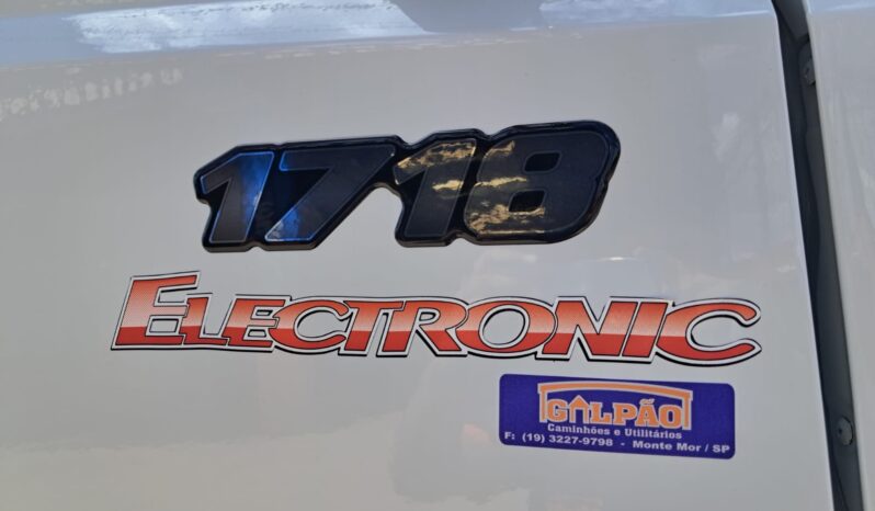 M.Benz 1718 Top Brike 4X2 TOCO CHASSIS – (2011) completo