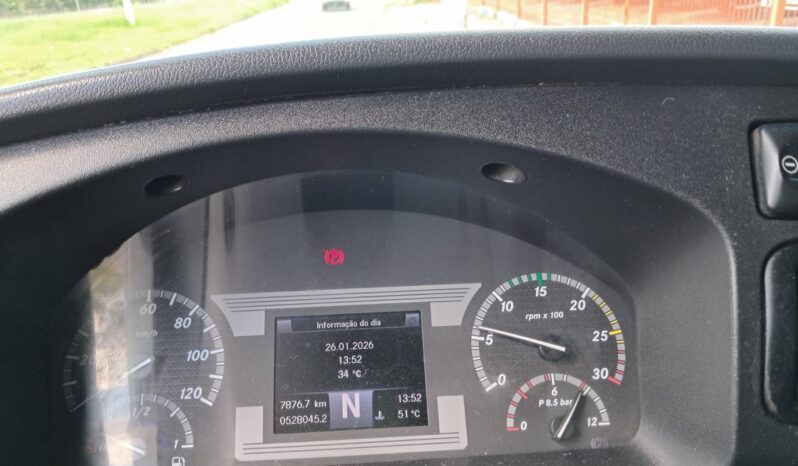 MB Accelo 1016 4X2 CE Baú Carga Seca VUC – (2018) completo