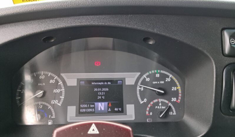 MB Accelo 1016 4X2 CE Baú Carga Seca VUC – (2021) completo