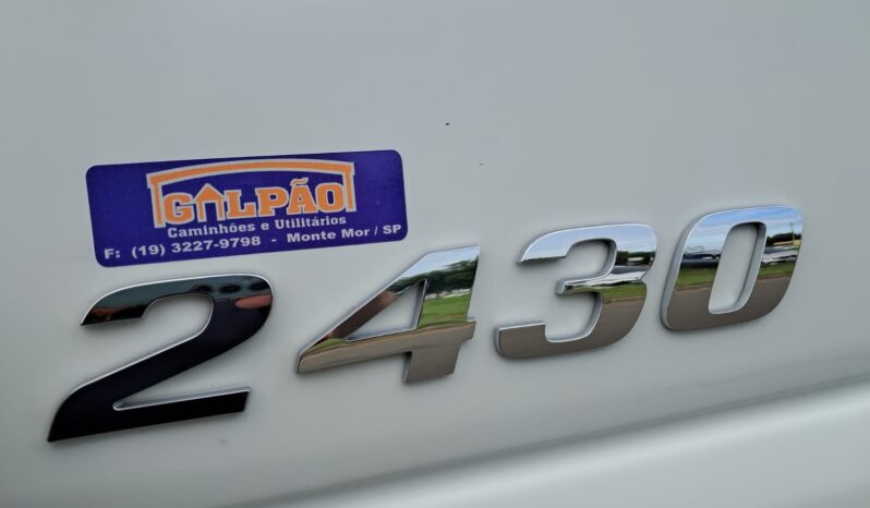 MB Atego 2430 6X2 Cabine Leito – Baú C.Seca – (2021) completo