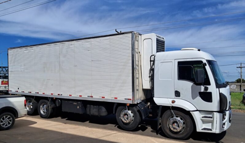 Ford Cargo 2428 4º EIXO – BAÚ REFRIGERADO -25 || 2012 || completo