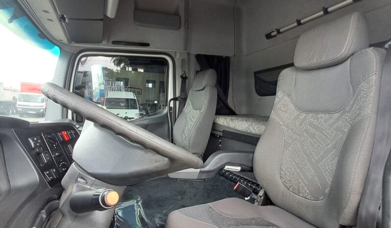 M.Benz AXOR 2544 LS 6X2 C.Leito – (2016) completo