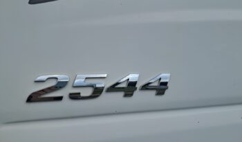 M.Benz AXOR 2544 LS 6X2 C.Leito – (2016) completo