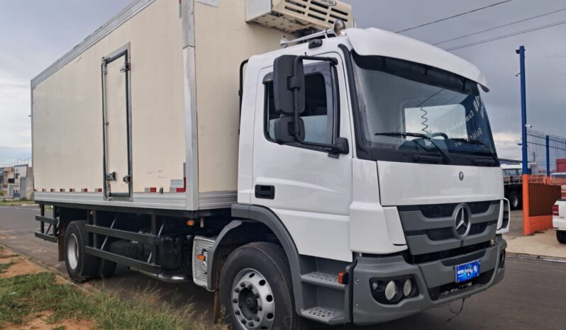MB Atego 1719 4X2 TOCO BAÚ REFRIGERADO – (2012) completo